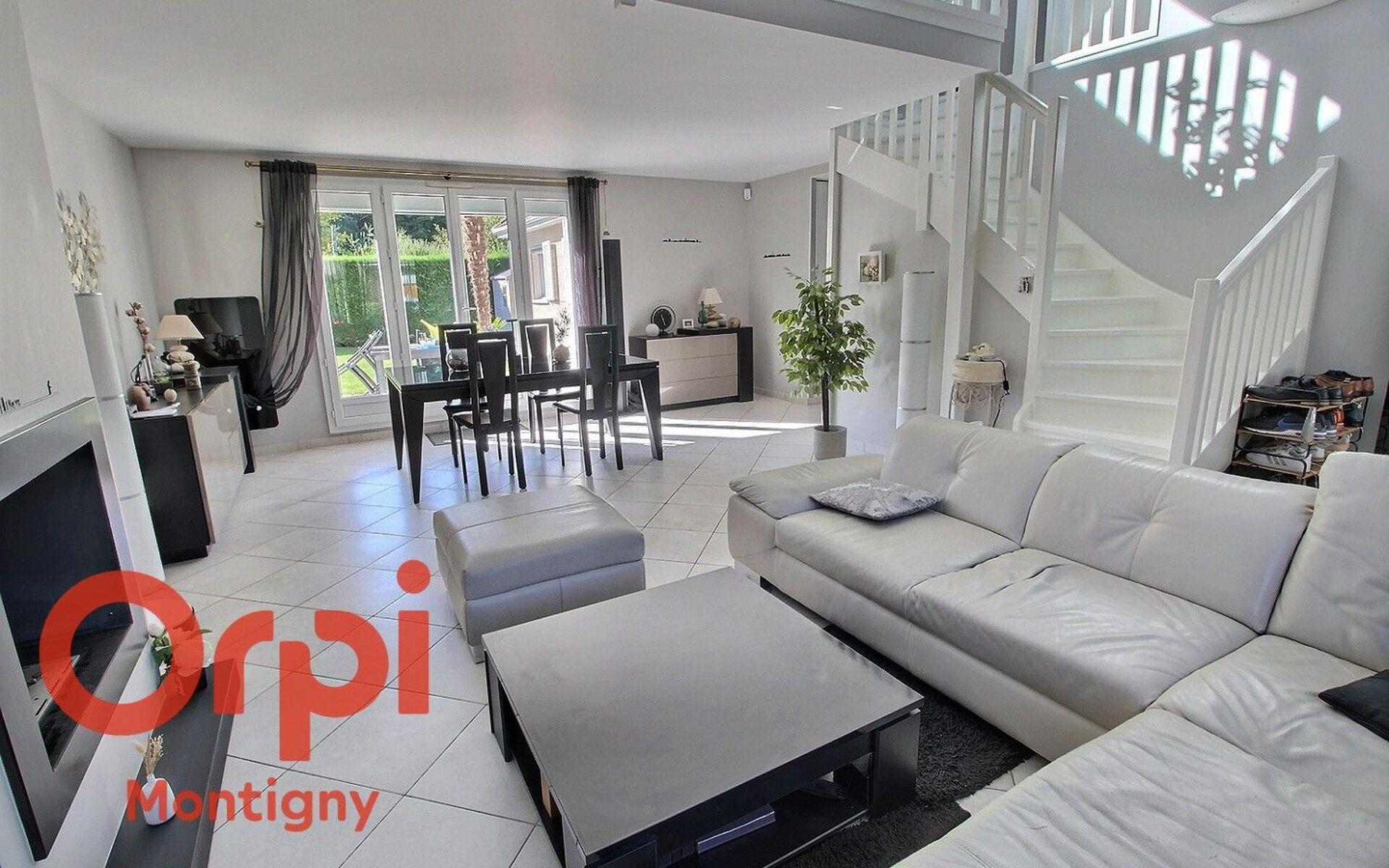 Maison à vendre, 132m², Montigny-le-Bretonneux