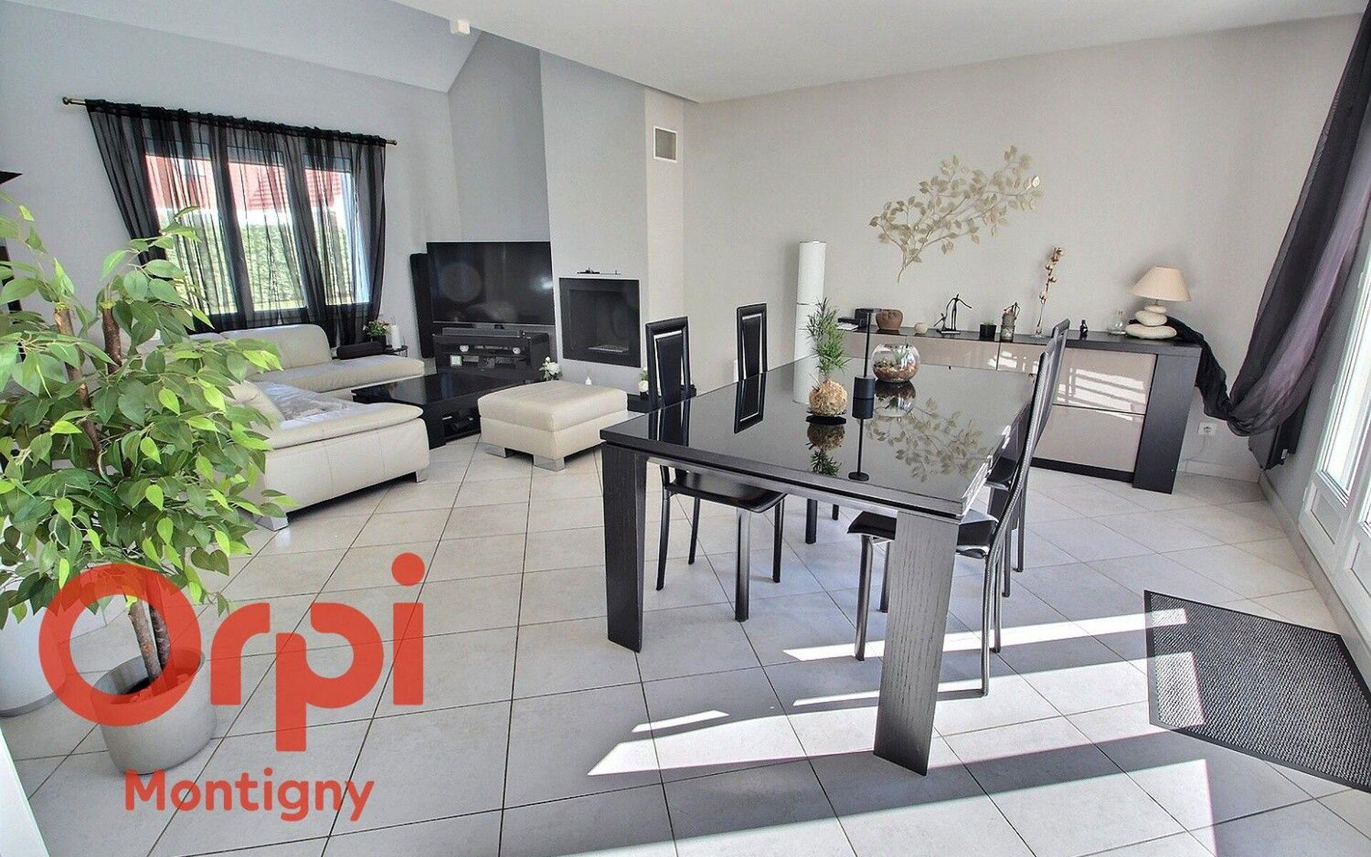 Maison à vendre, 132m², Montigny-le-Bretonneux