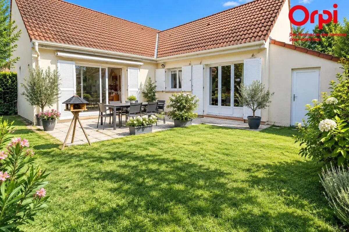 Maison à vendre, 110m², Montigny-le-Bretonneux