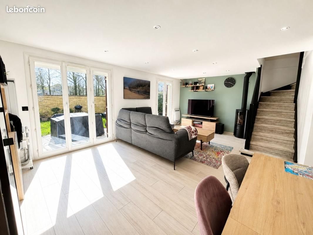 Maison à louer, 119m², Montigny-le-Bretonneux