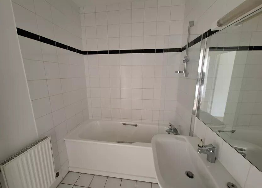 Appartement à louer, 77m², Compiègne