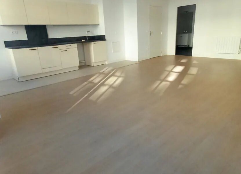 Appartement à louer, 83m², Compiègne