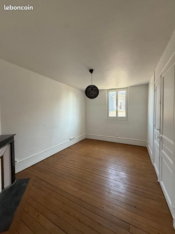 Appartement à louer, 47m², Compiègne