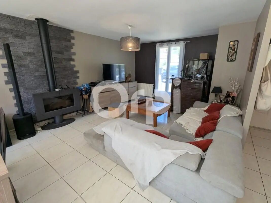 Maison à vendre, 139m², Cuise-la-Motte