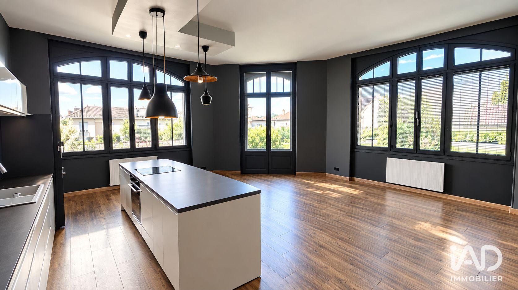 Appartement à vendre, 255m², Châteauroux
