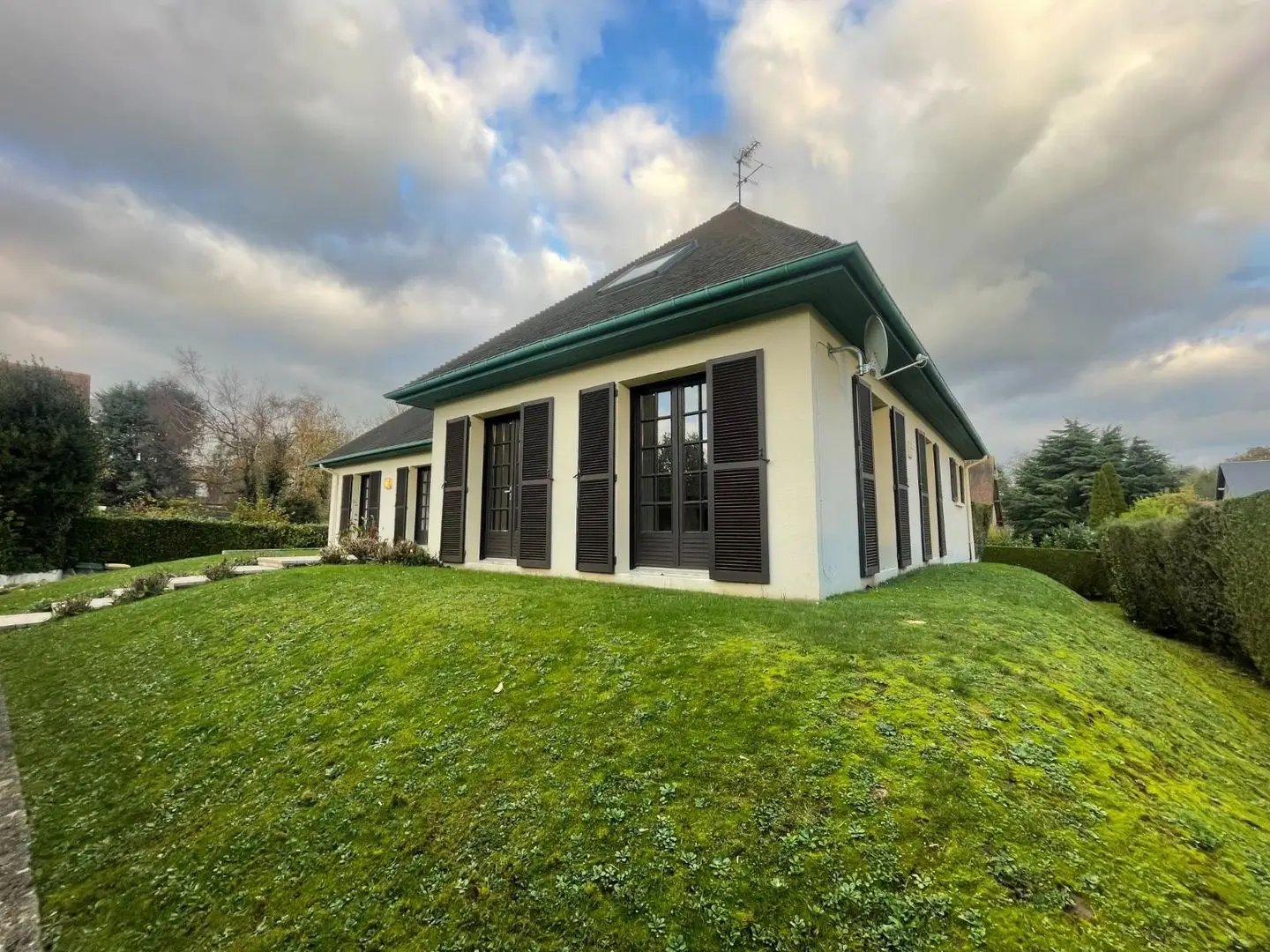 Maison à vendre, 210m², Biéville-Beuville