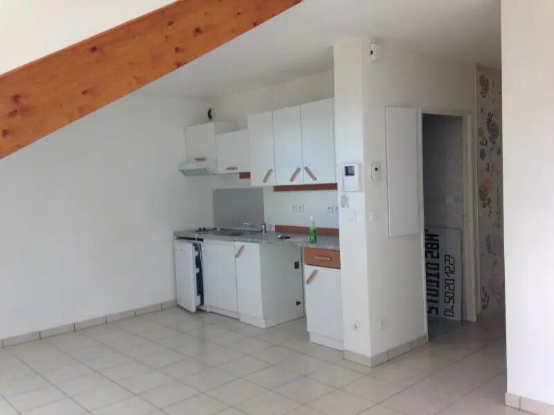 Appartement à louer, 27m², Gex