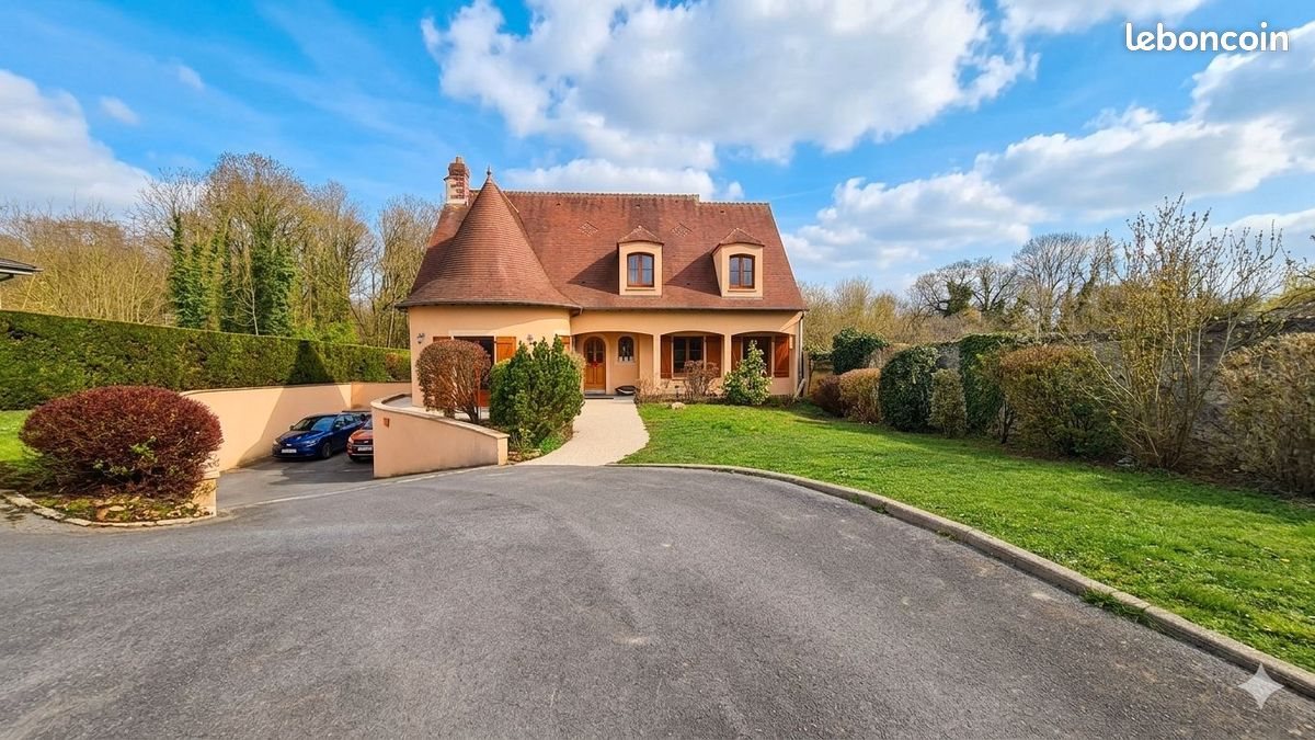 Maison à vendre, 243m², Rebais