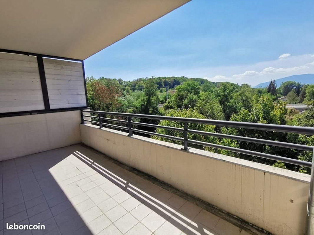 Appartement à louer, 47m², Saint-Julien-en-Genevois