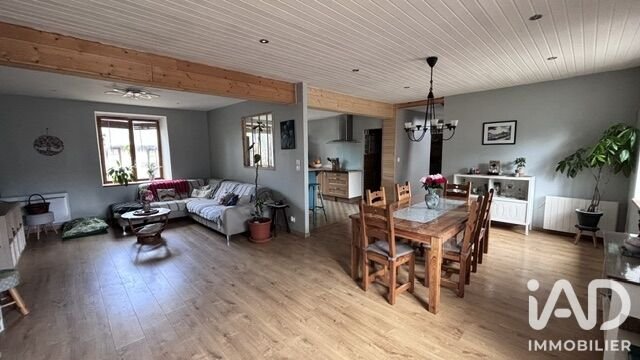 Maison à vendre, 240m², Pleyben