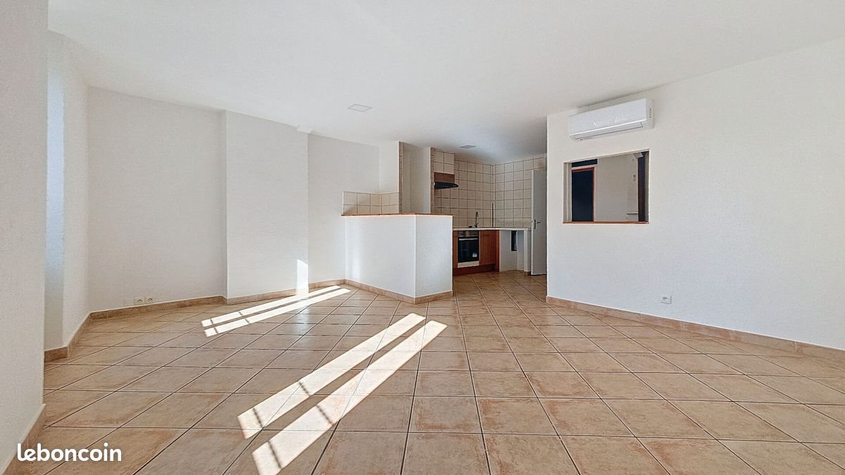 Appartement à louer, 90m², Cazères