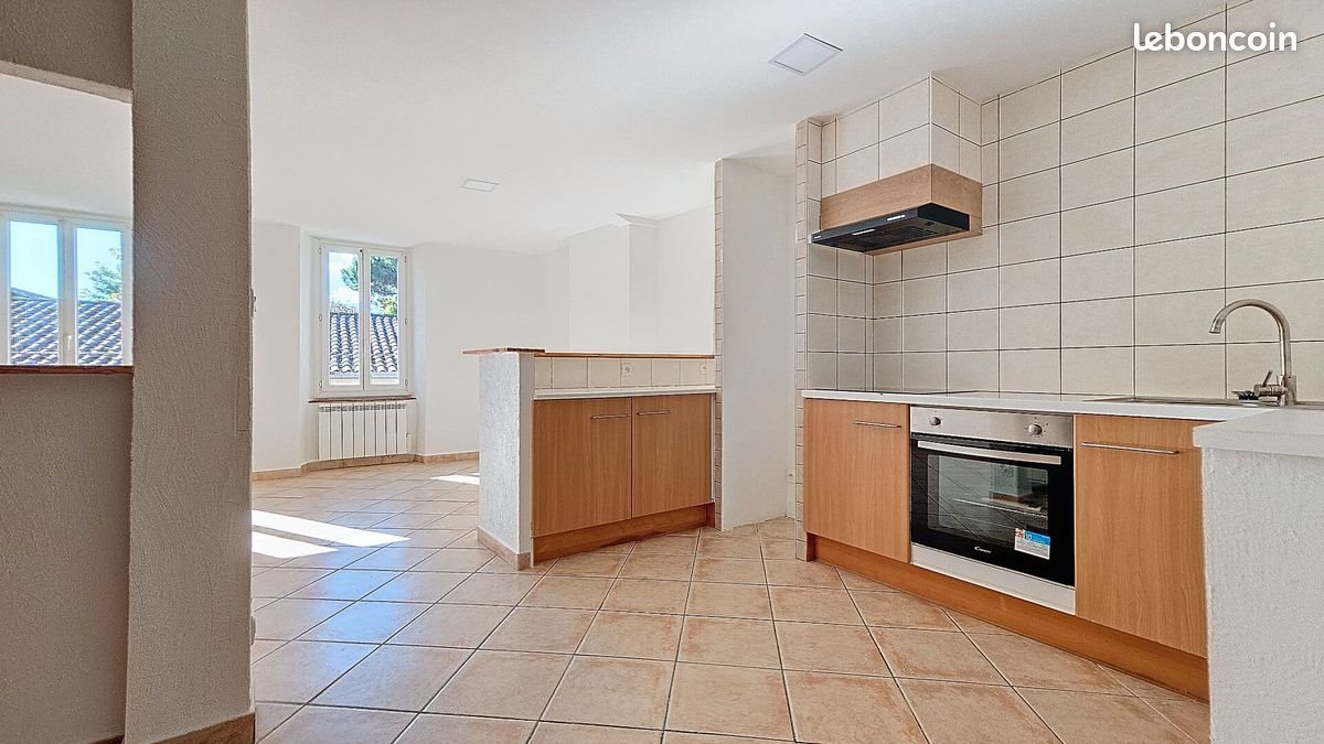 Appartement à louer, 90m², Cazères