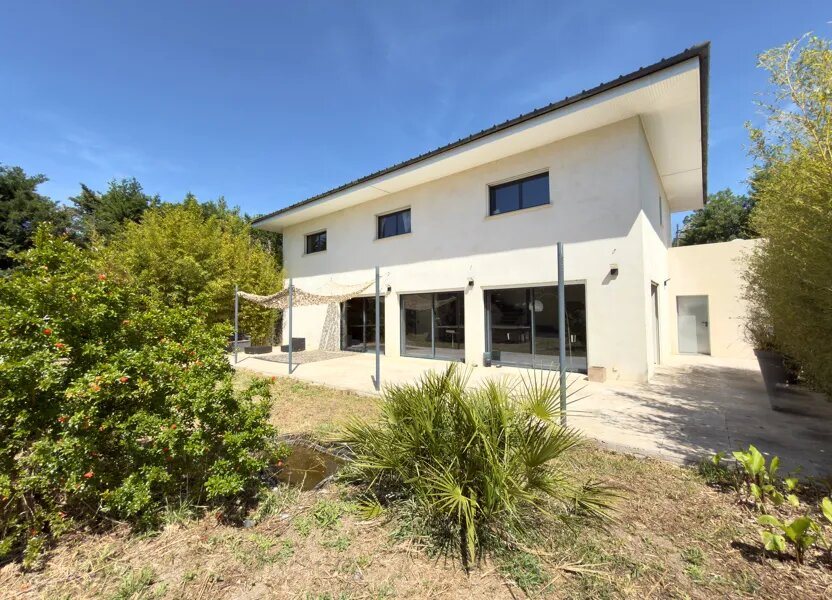 Maison à vendre, 216m², Lançon-Provence