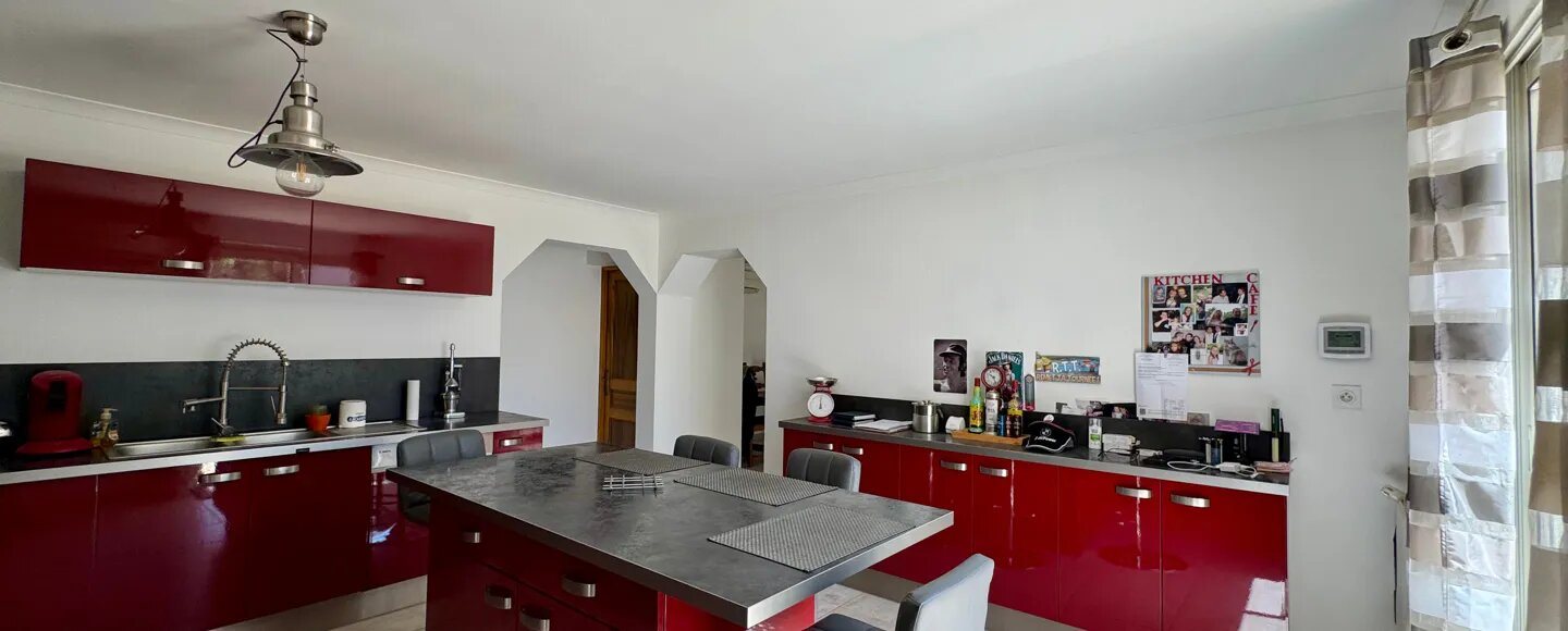Maison à vendre, 115m², Grans