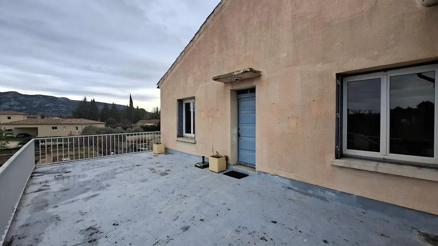 Appartement à vendre, 60m², Robion