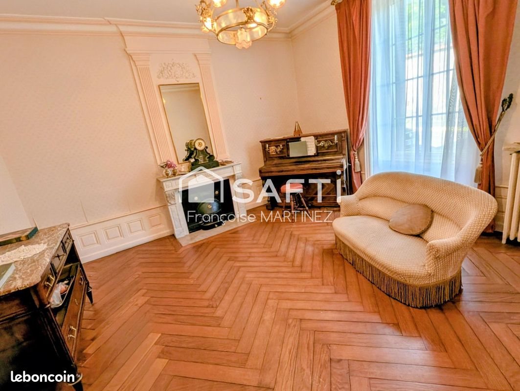 Maison à vendre, 396m², Panissières