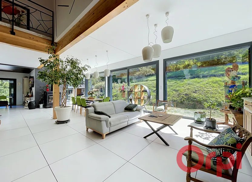 Maison à vendre, 191m², Nivolas-Vermelle