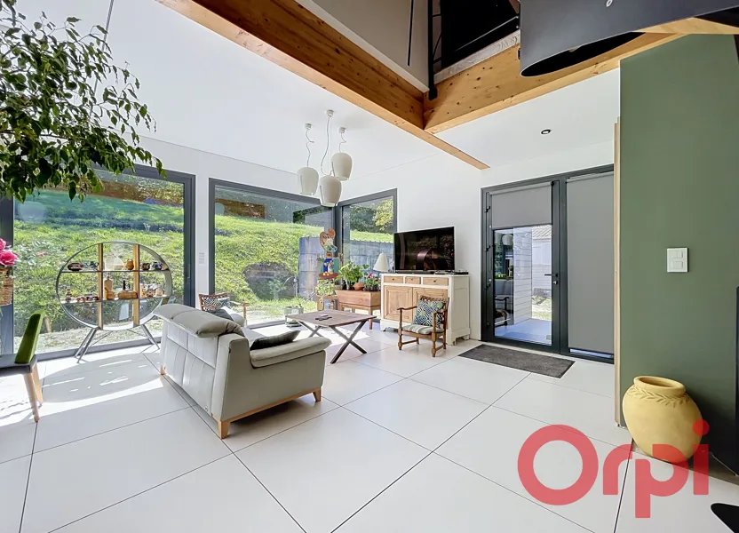 Maison à vendre, 191m², Nivolas-Vermelle