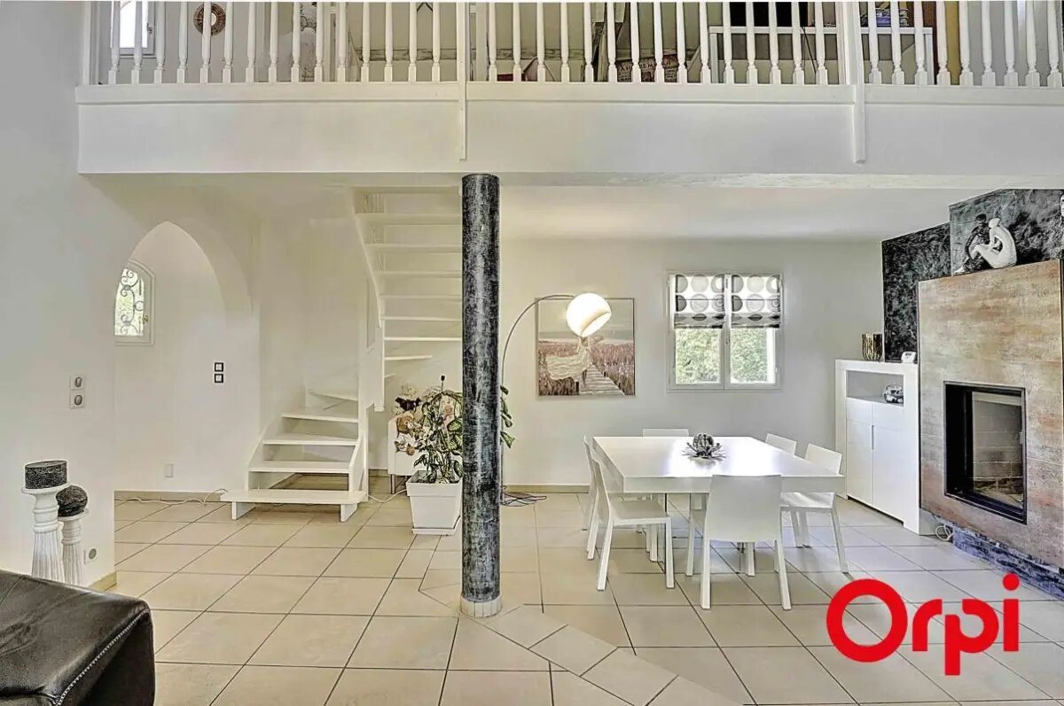 Maison à vendre, 136m², Mions