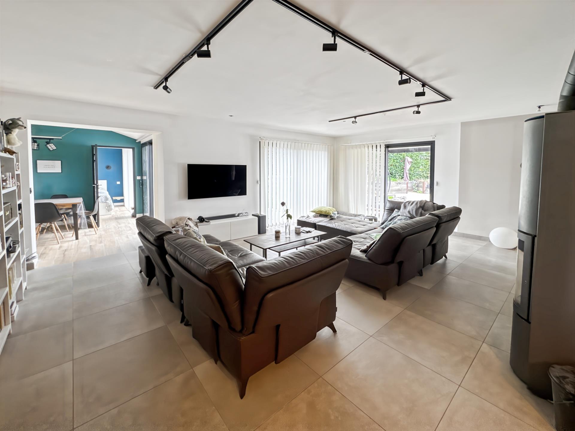 Maison à vendre, 150m², Neuville-sur-Saône