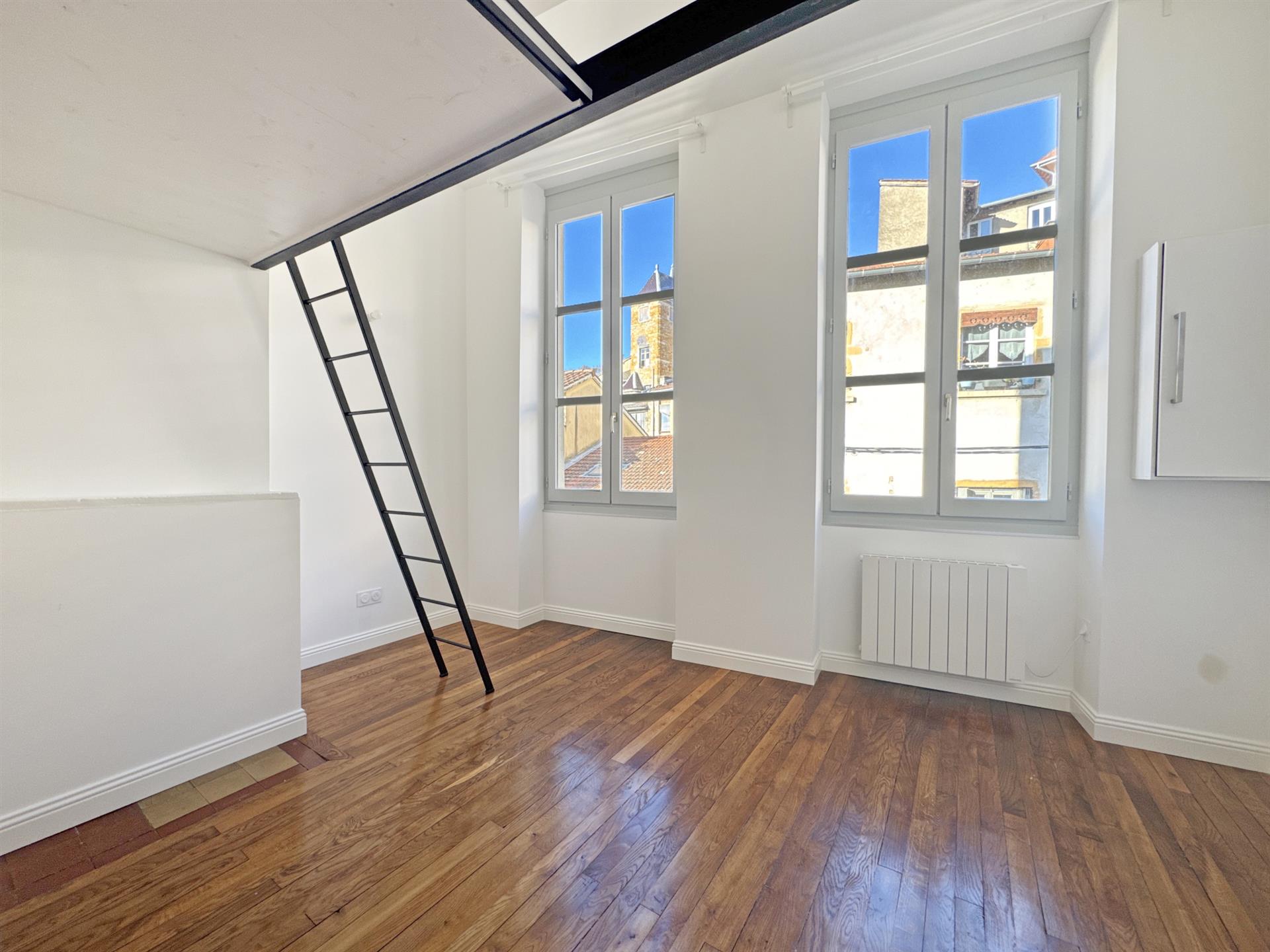 Appartement à vendre, 18m², Trévoux