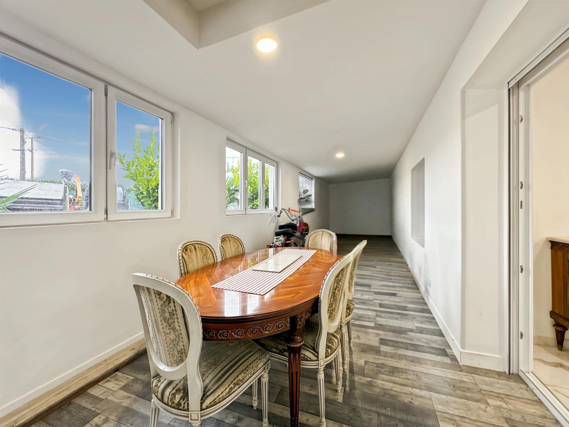Maison à vendre, 140m², Massieux