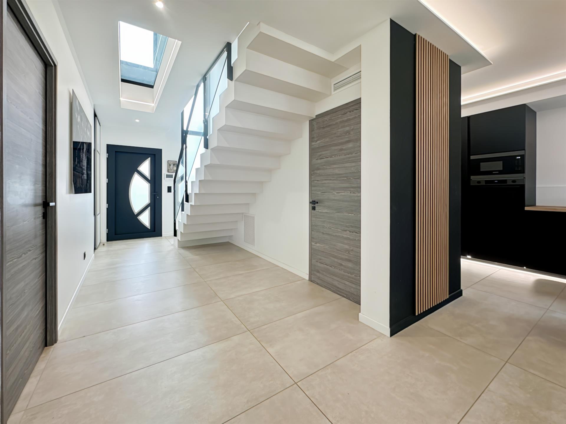 Maison à vendre, 160m², Parcieux