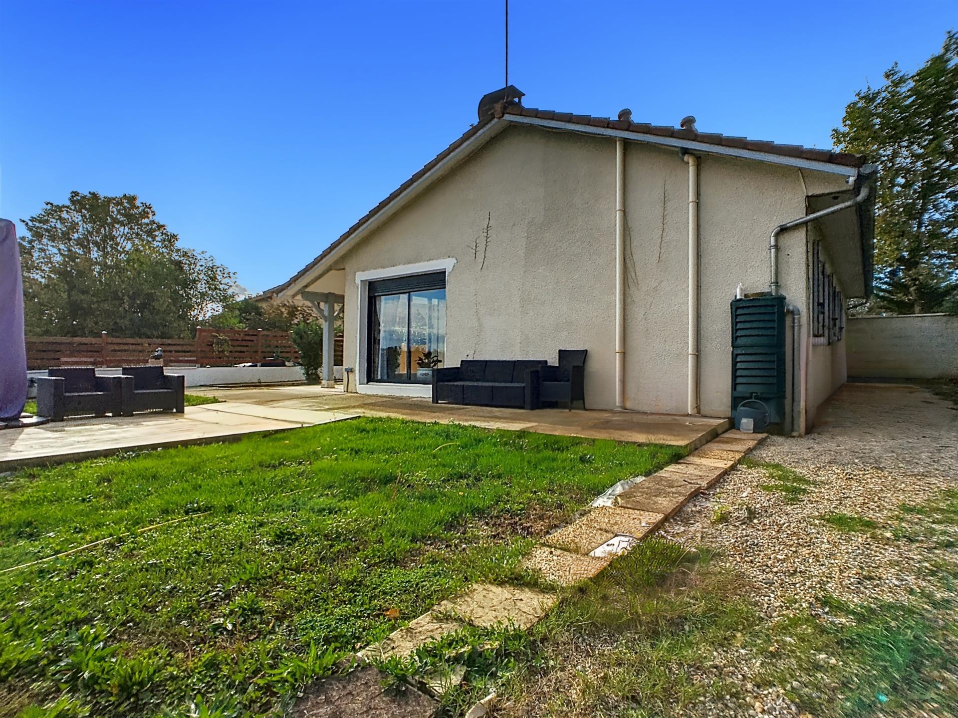 Maison à vendre, 100m², Saint-Didier-de-Formans