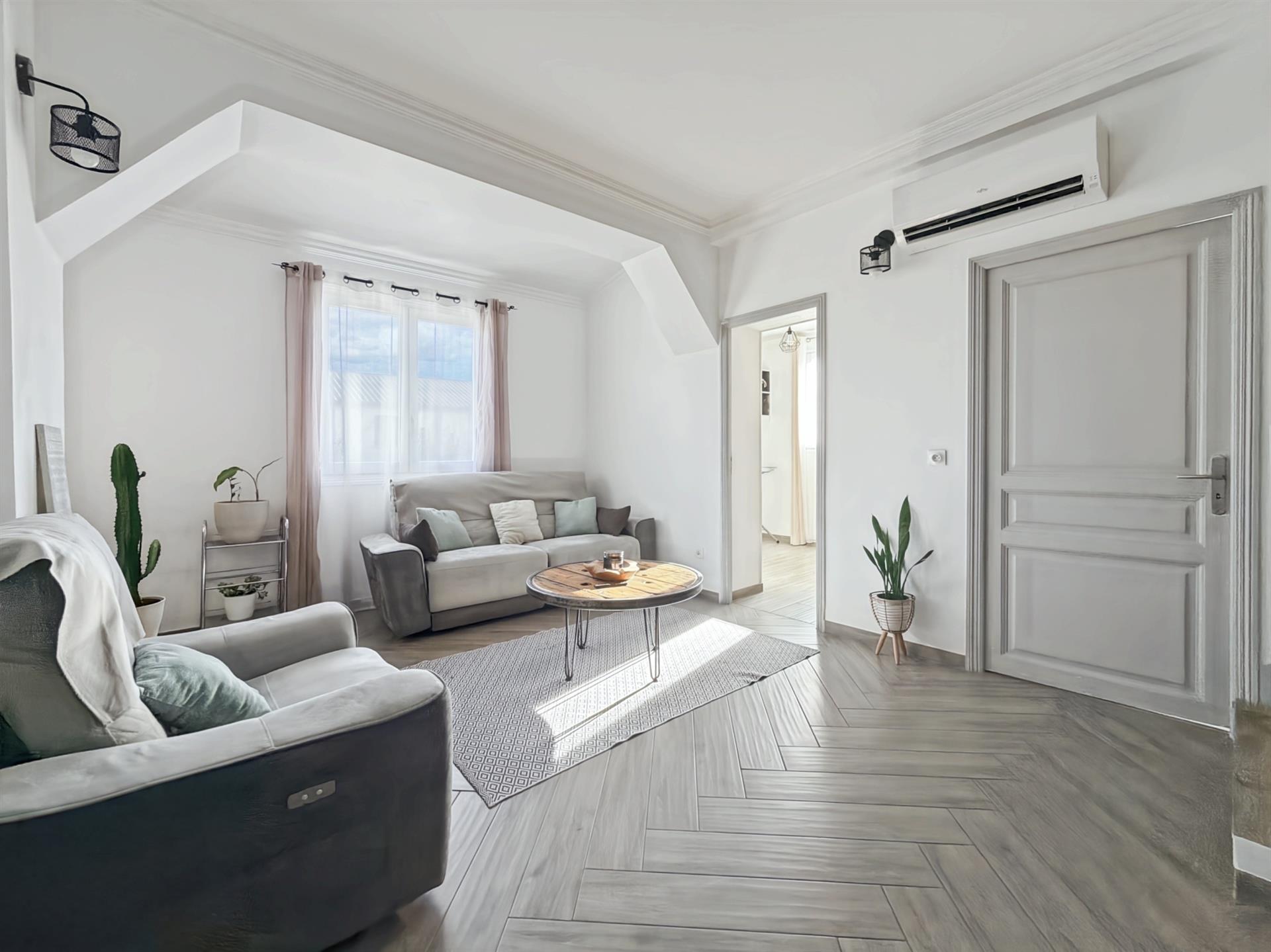 Maison à vendre, 100m², Ambérieux