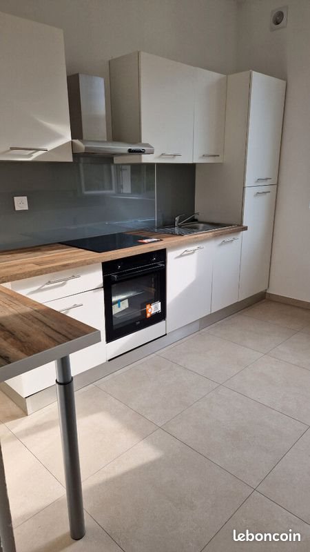 Appartement à louer, 83m², Flers