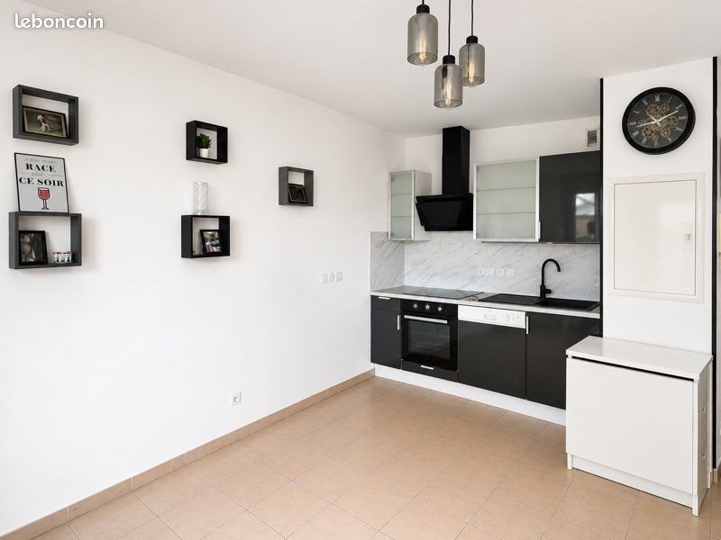 Appartement à louer, 40m², Marseille 10ème