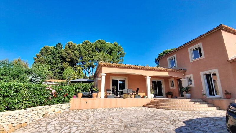 Maison à vendre, 135m², Aramon