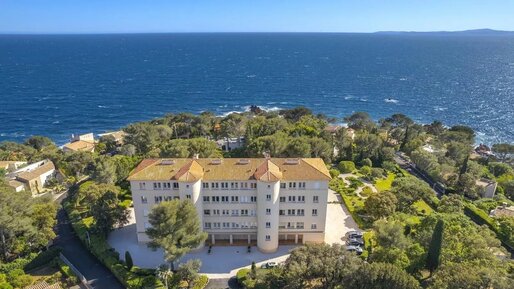 Appartement 4 pièces 124 m² · à Saint-Raphaël · 124 m² · 1 090 000 €