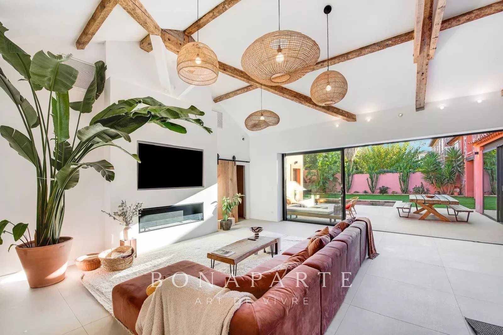 Maison à vendre, 280m², Saint-Raphaël