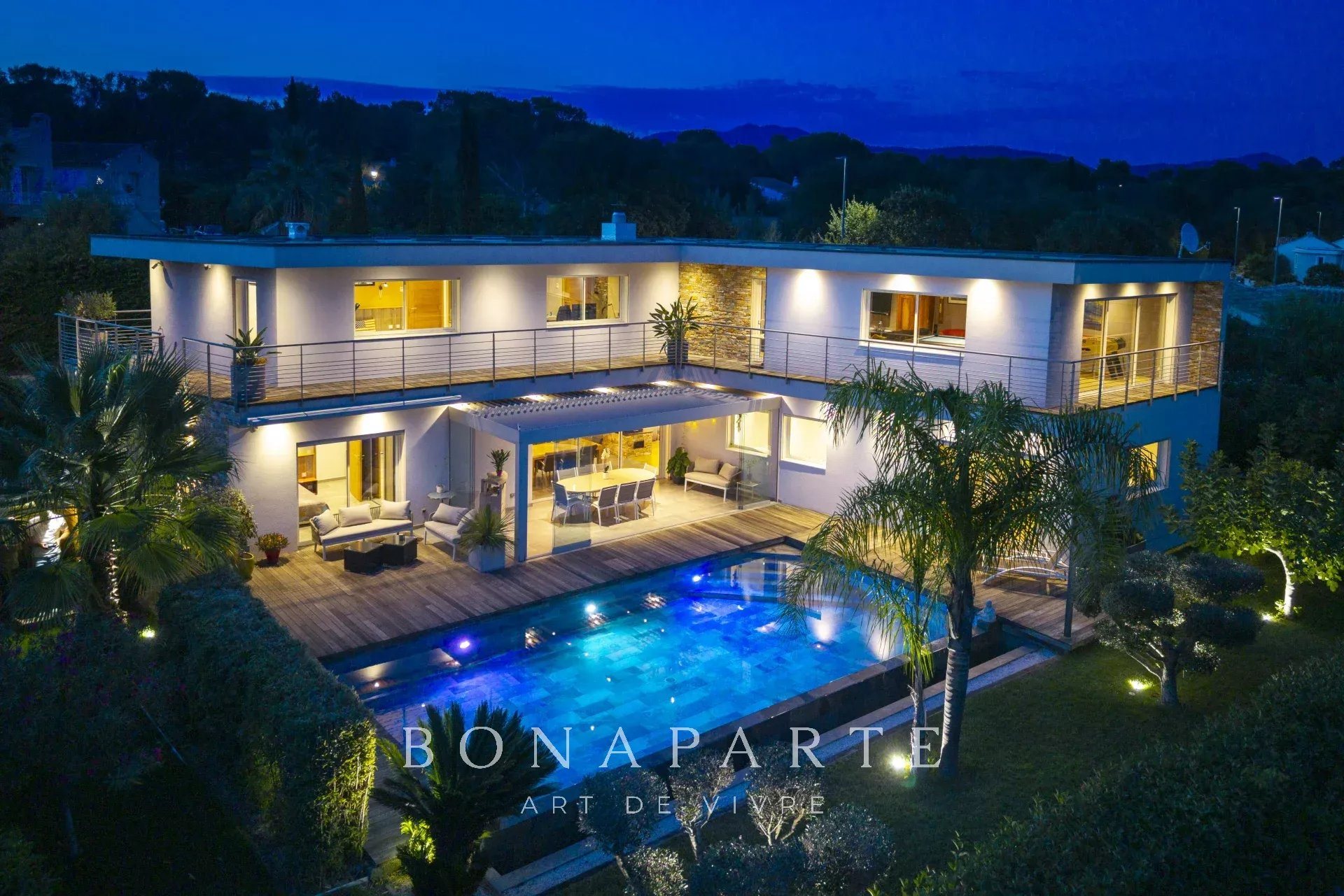 Maison à vendre, 322m², Saint-Raphaël