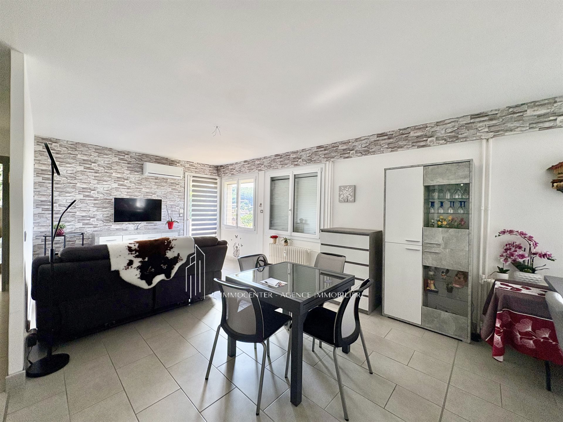 Appartement à vendre, 60m², Roussillon