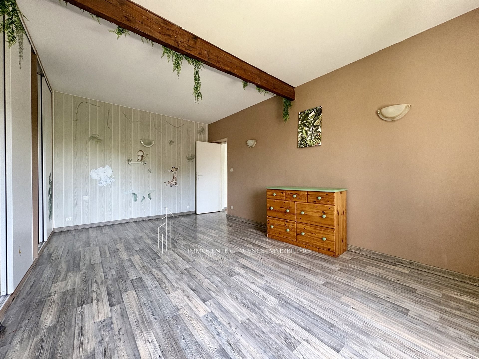 Maison à vendre, 167m², Roussillon