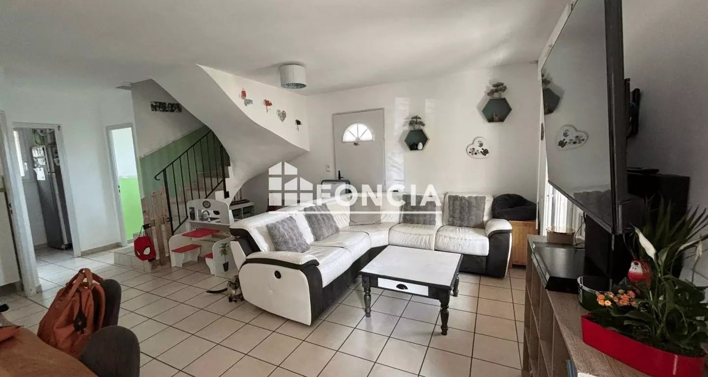 Maison à vendre, 84m², Saint-Marcel-de-Careiret