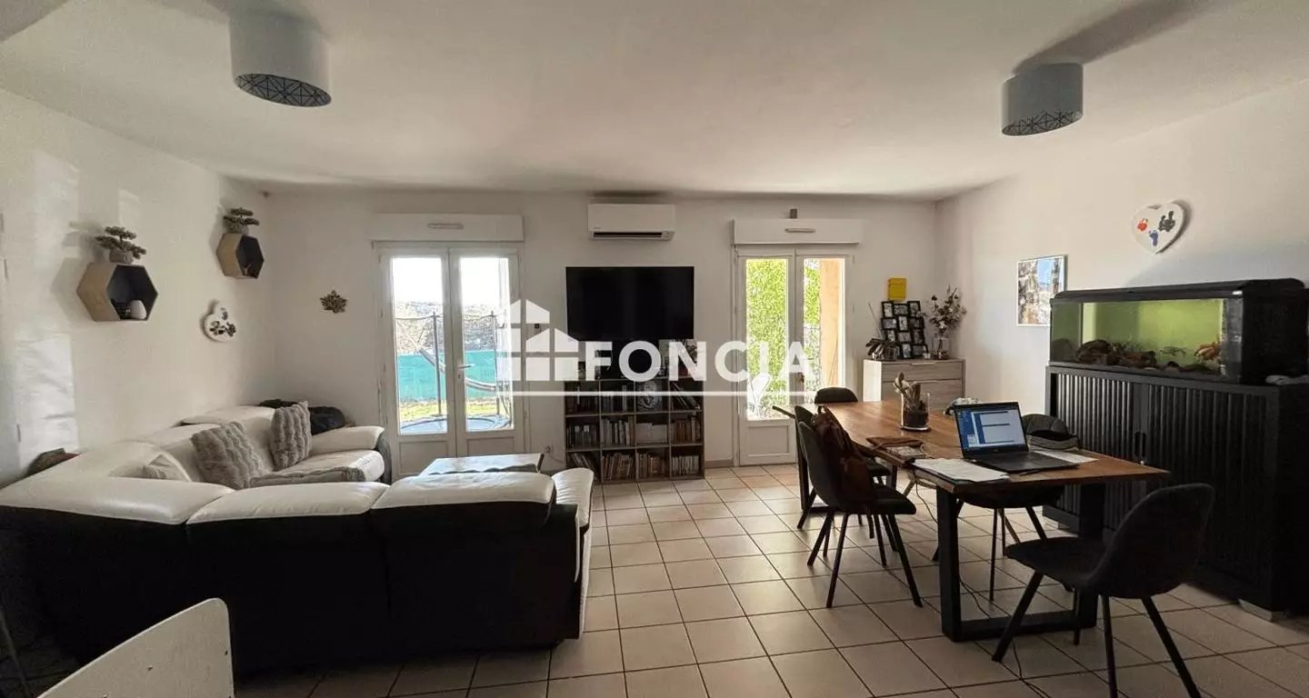 Maison à vendre, 84m², Saint-Marcel-de-Careiret