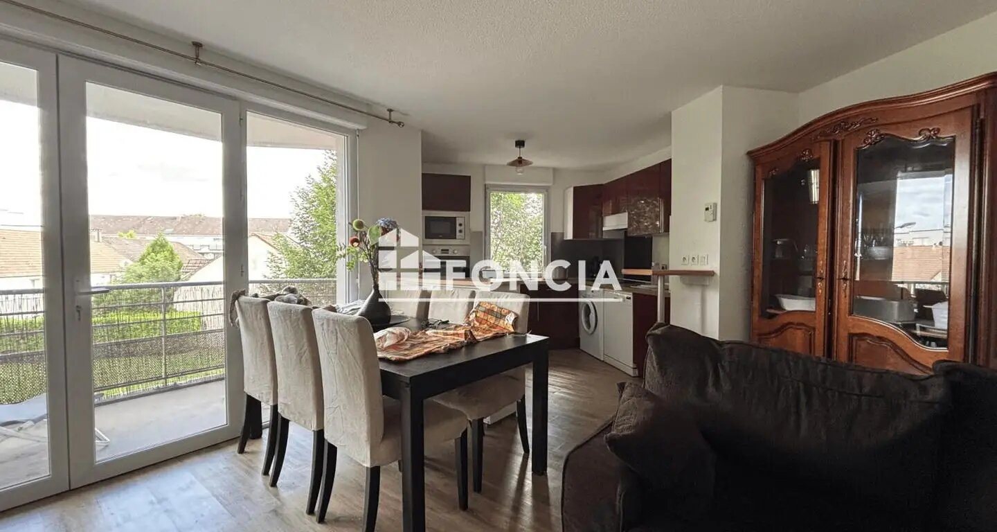 Appartement à vendre, 61m², Évry-Courcouronnes