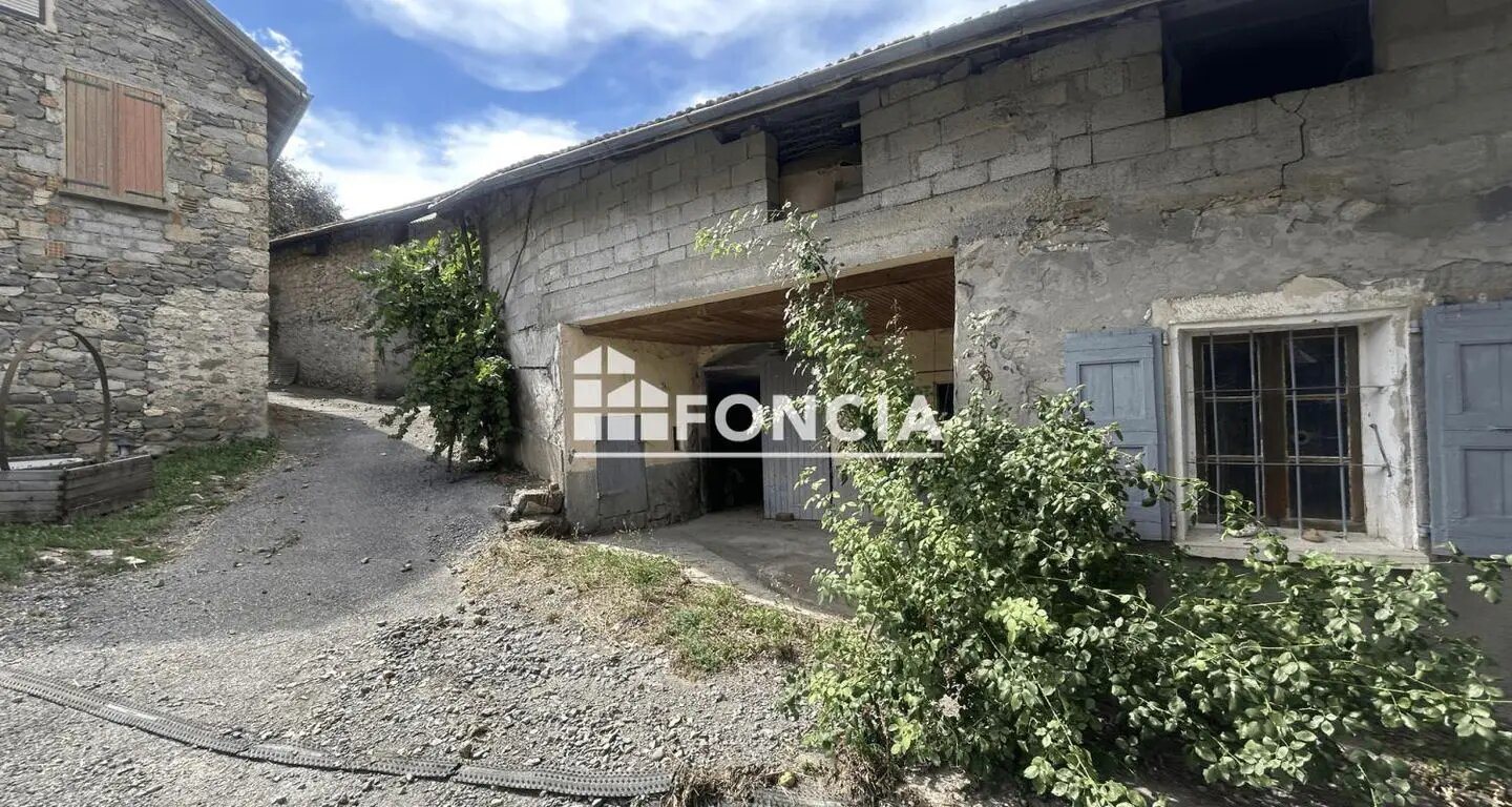 Maison à vendre, 150m², Bellaffaire