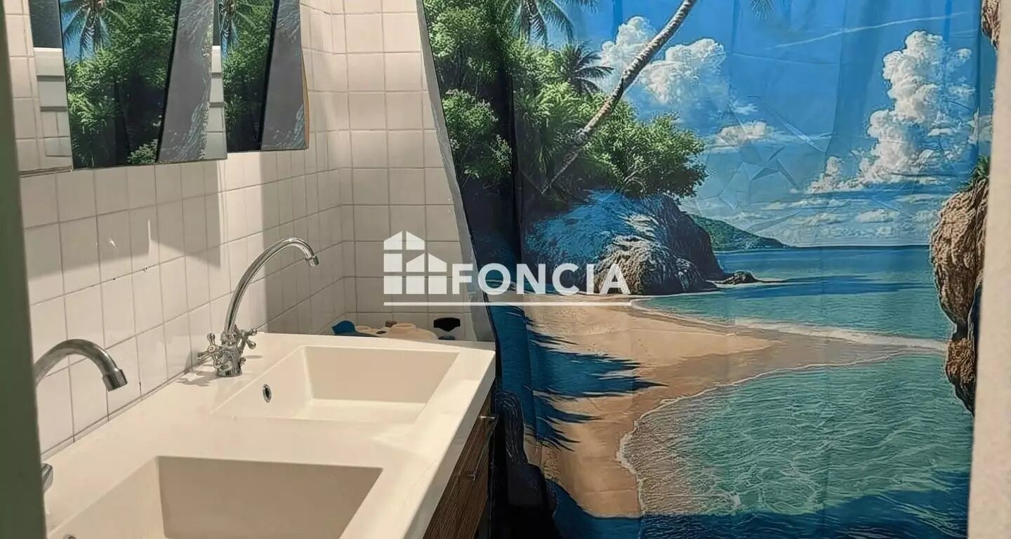 Appartement à vendre, 80m², Pont-Saint-Esprit