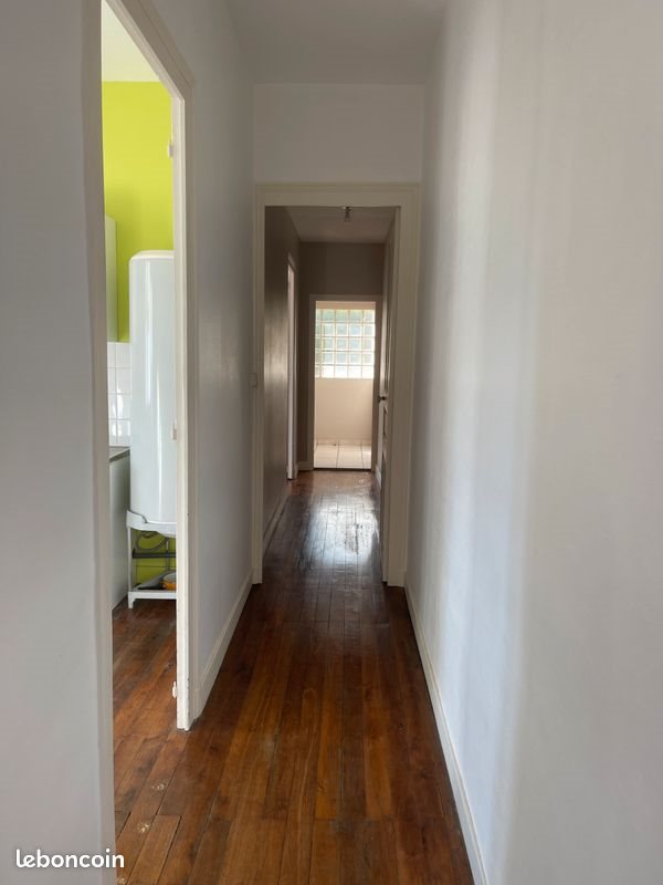 Appartement à louer, 55m², Saint-Claud