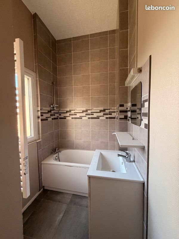 Appartement à louer, 80m², Saint-Claud