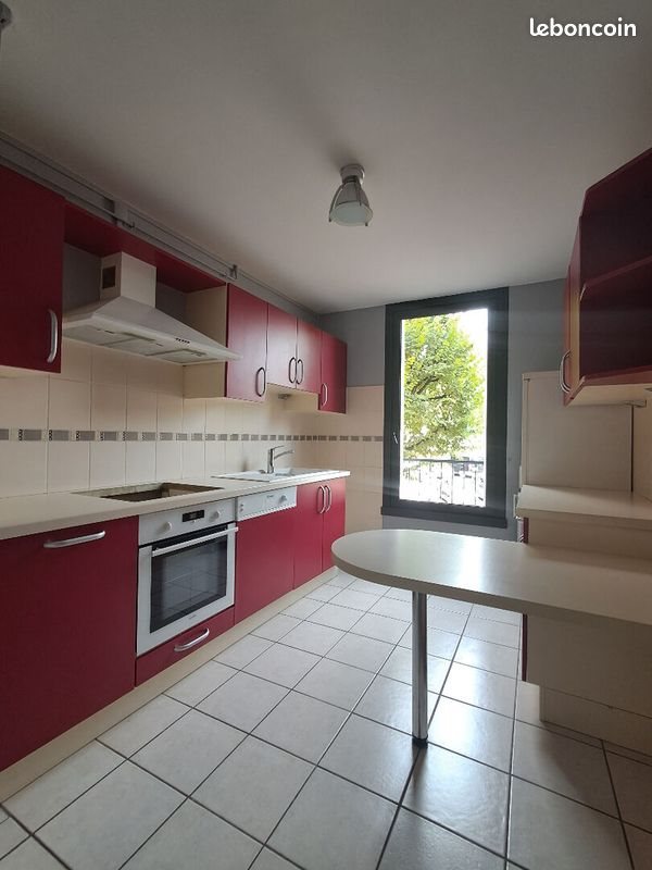 Appartement à louer, 81m², Chaumont