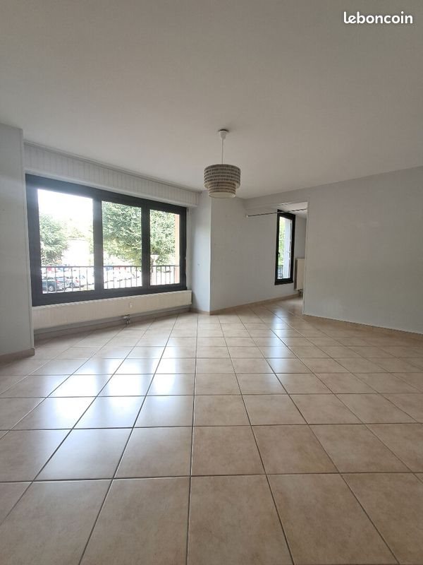 Appartement à louer, 81m², Chaumont