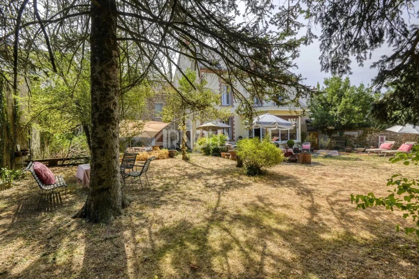 Maison à vendre, 223m², Saint-Etienne-de-Montluc