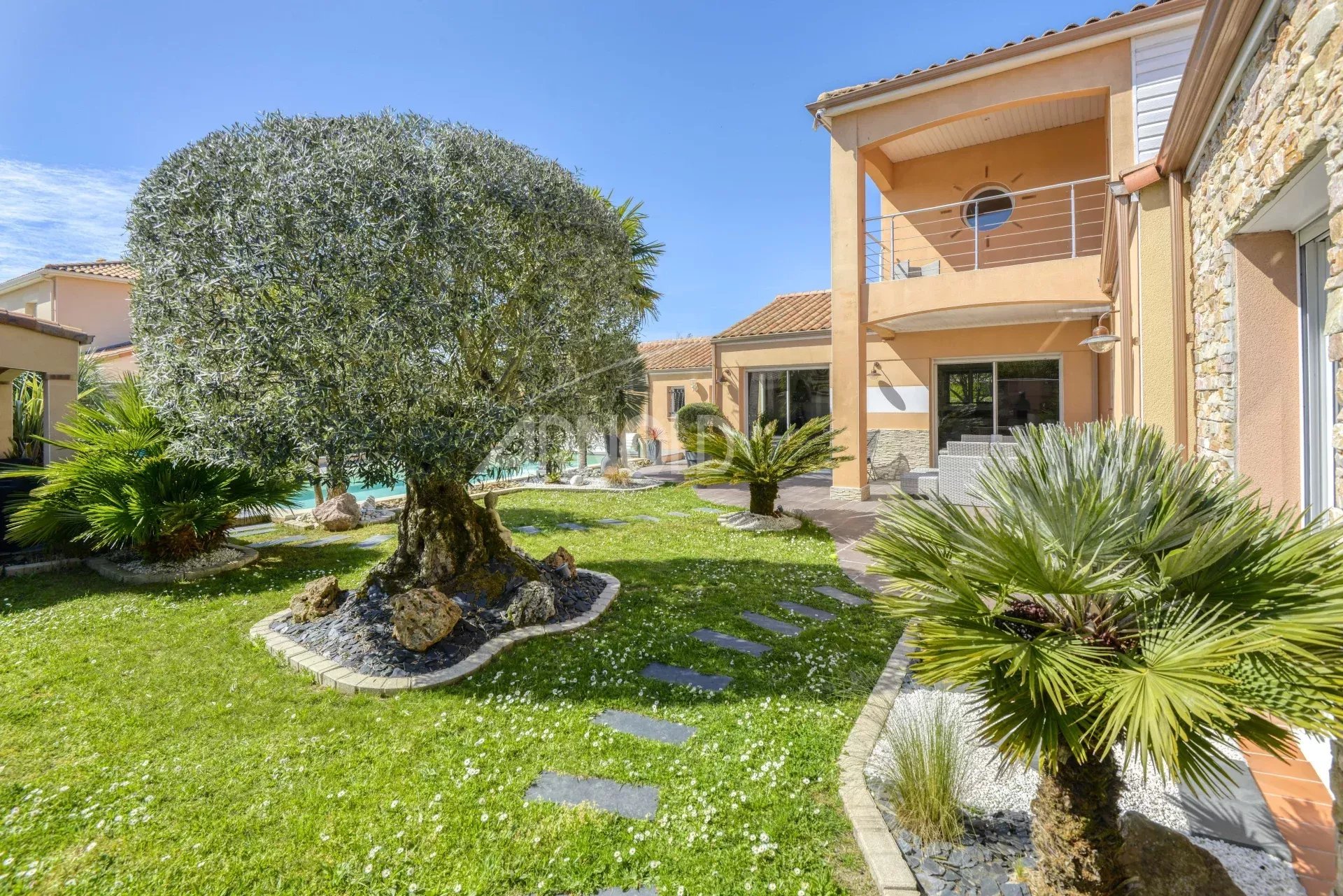 Maison à vendre, 202m², Pont-Saint-Martin