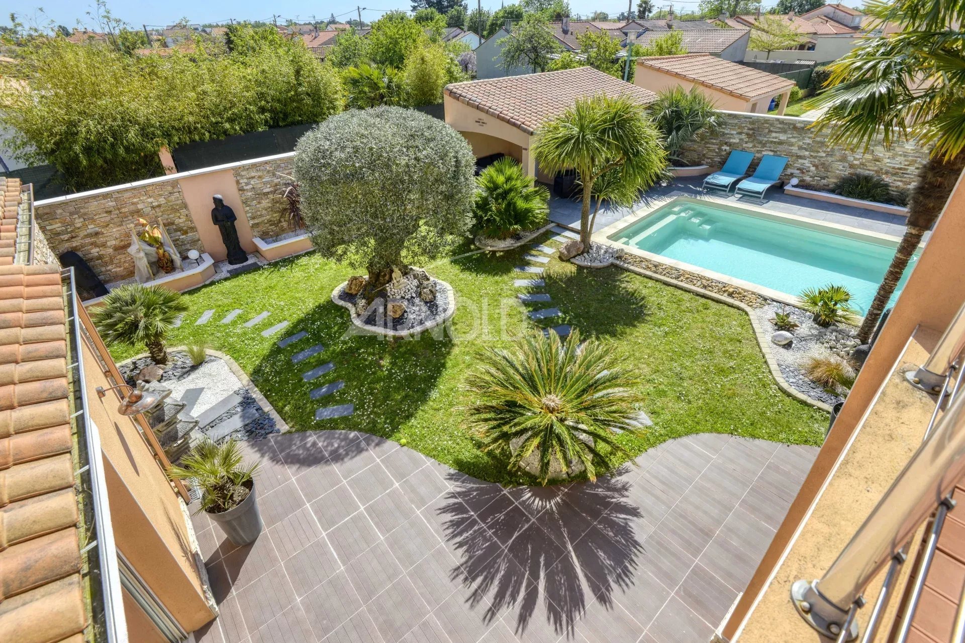 Maison à vendre, 202m², Pont-Saint-Martin