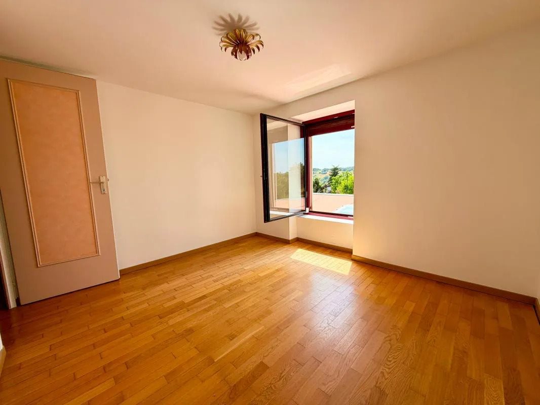 Maison à vendre, 166m², Saint-Laurent-de-Chamousset